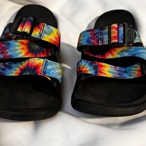 Chaco Colorful Tie-Dye women’s Sandals